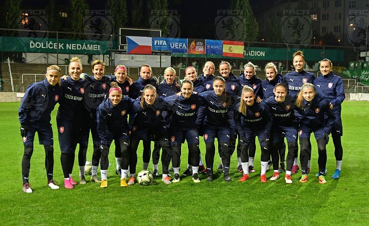Ženská reprezentace hraje dnes večer v Ďolíčku proti Španělkám